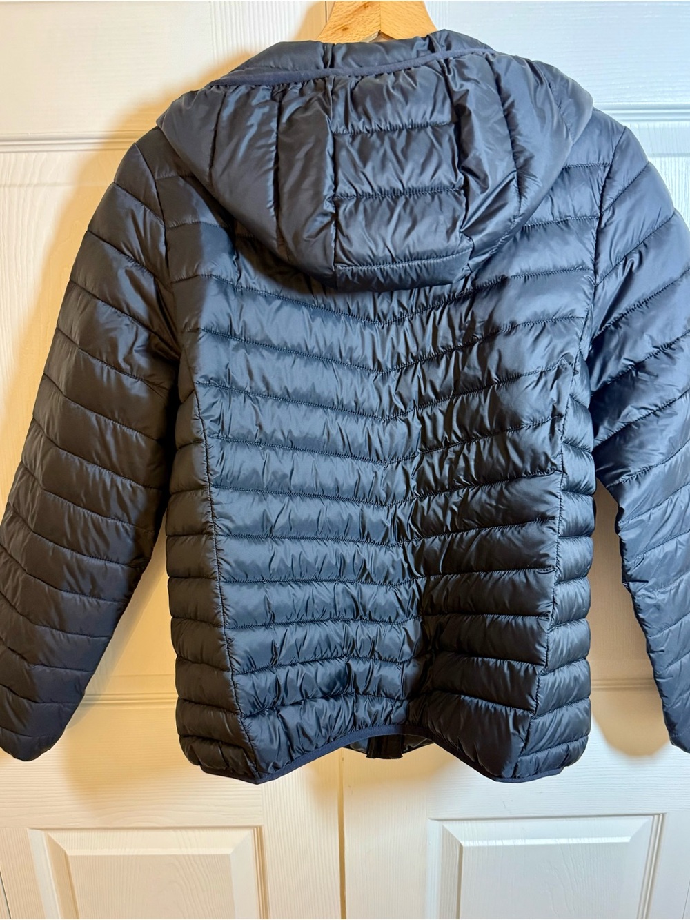 Women’s  Black Puffer Jacket size large